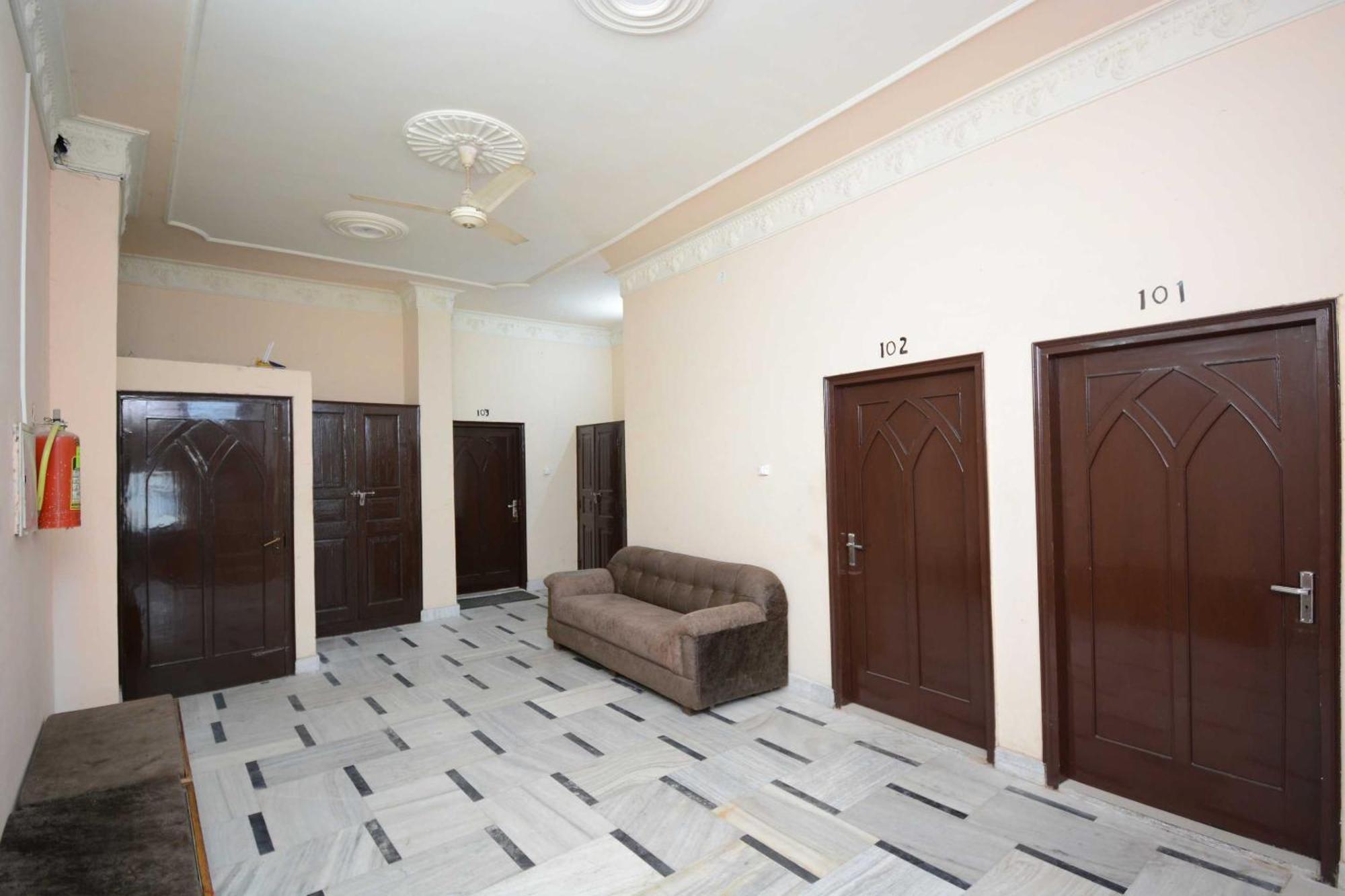 Hotel Asia Palace Pathānkot Buitenkant foto