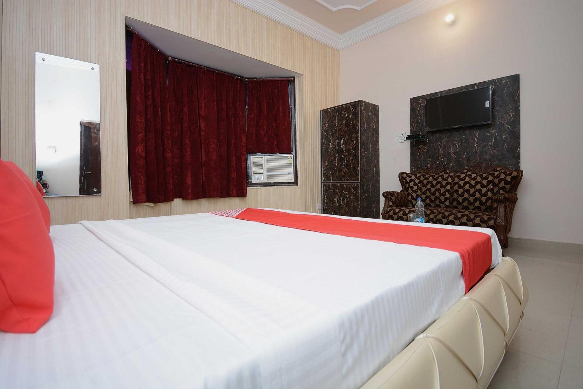 Hotel Asia Palace Pathānkot Buitenkant foto