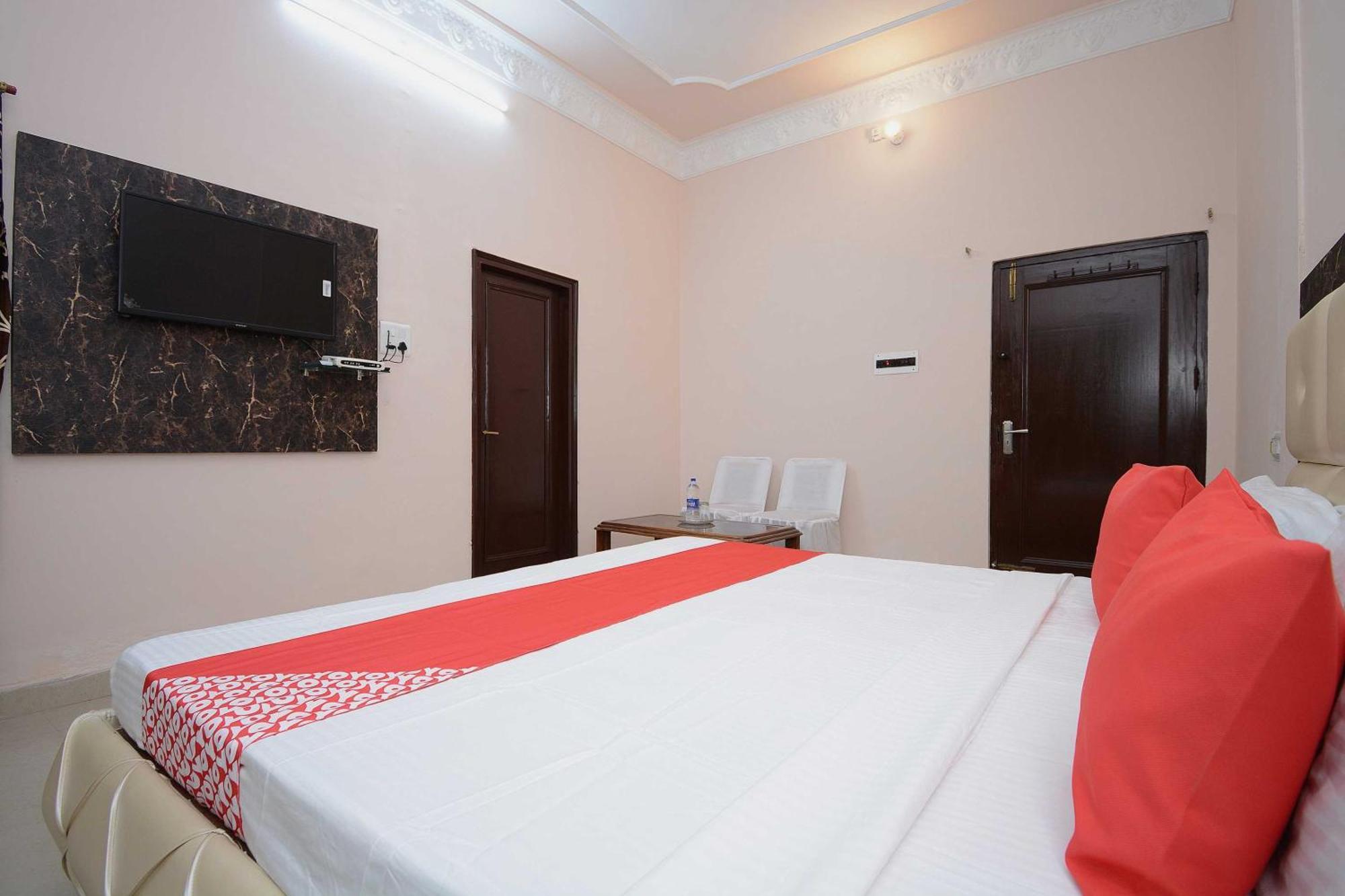 Hotel Asia Palace Pathānkot Buitenkant foto