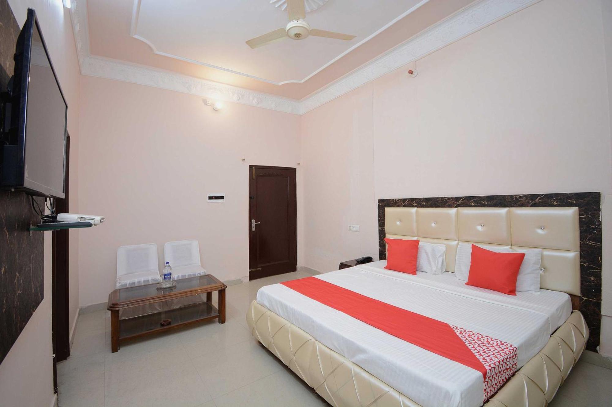 Hotel Asia Palace Pathānkot Buitenkant foto