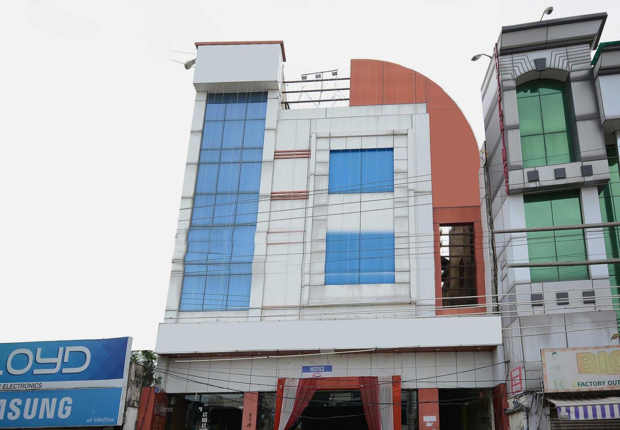 Hotel Asia Palace Pathānkot Buitenkant foto