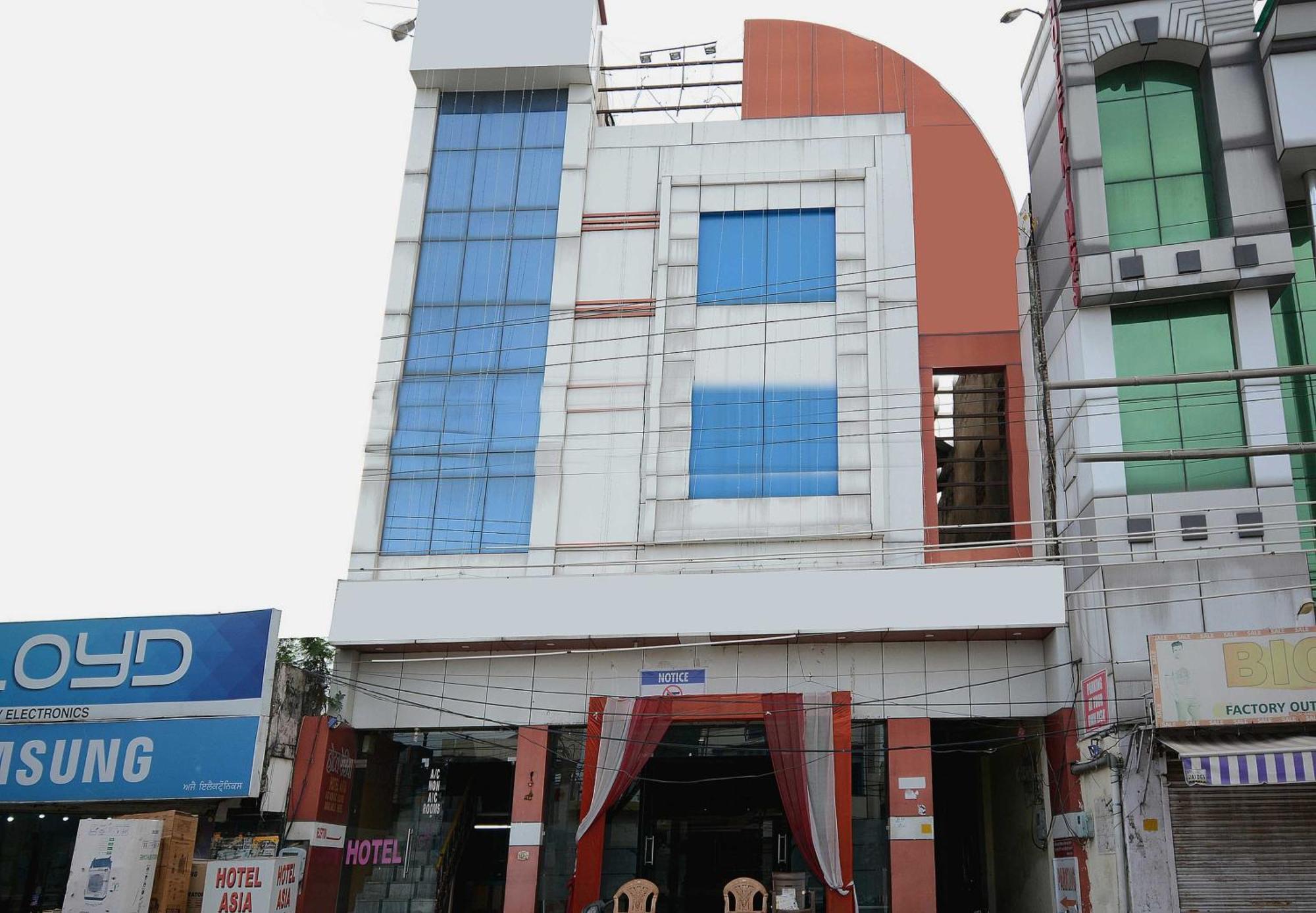 Hotel Asia Palace Pathānkot Buitenkant foto