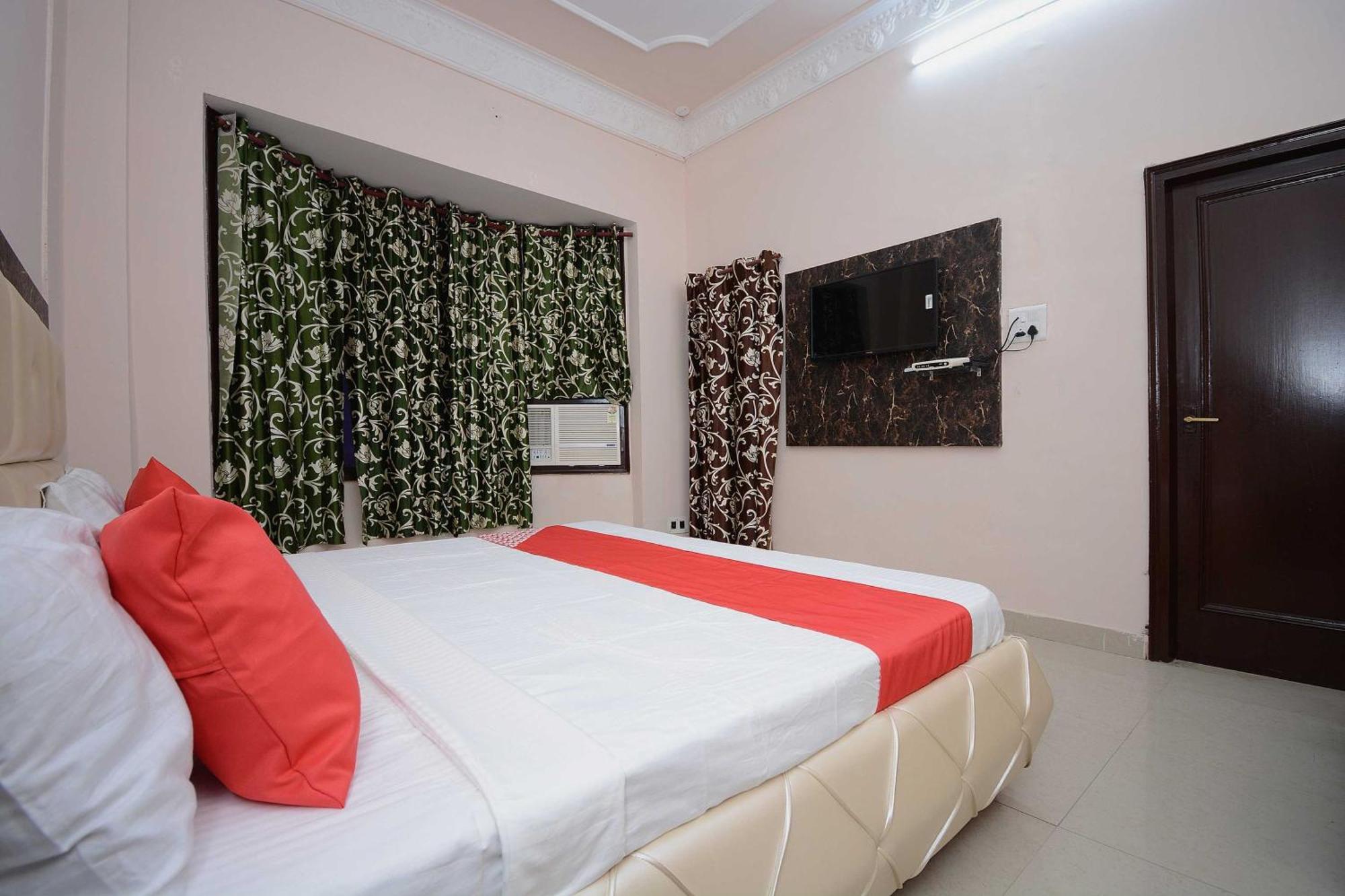 Hotel Asia Palace Pathānkot Buitenkant foto