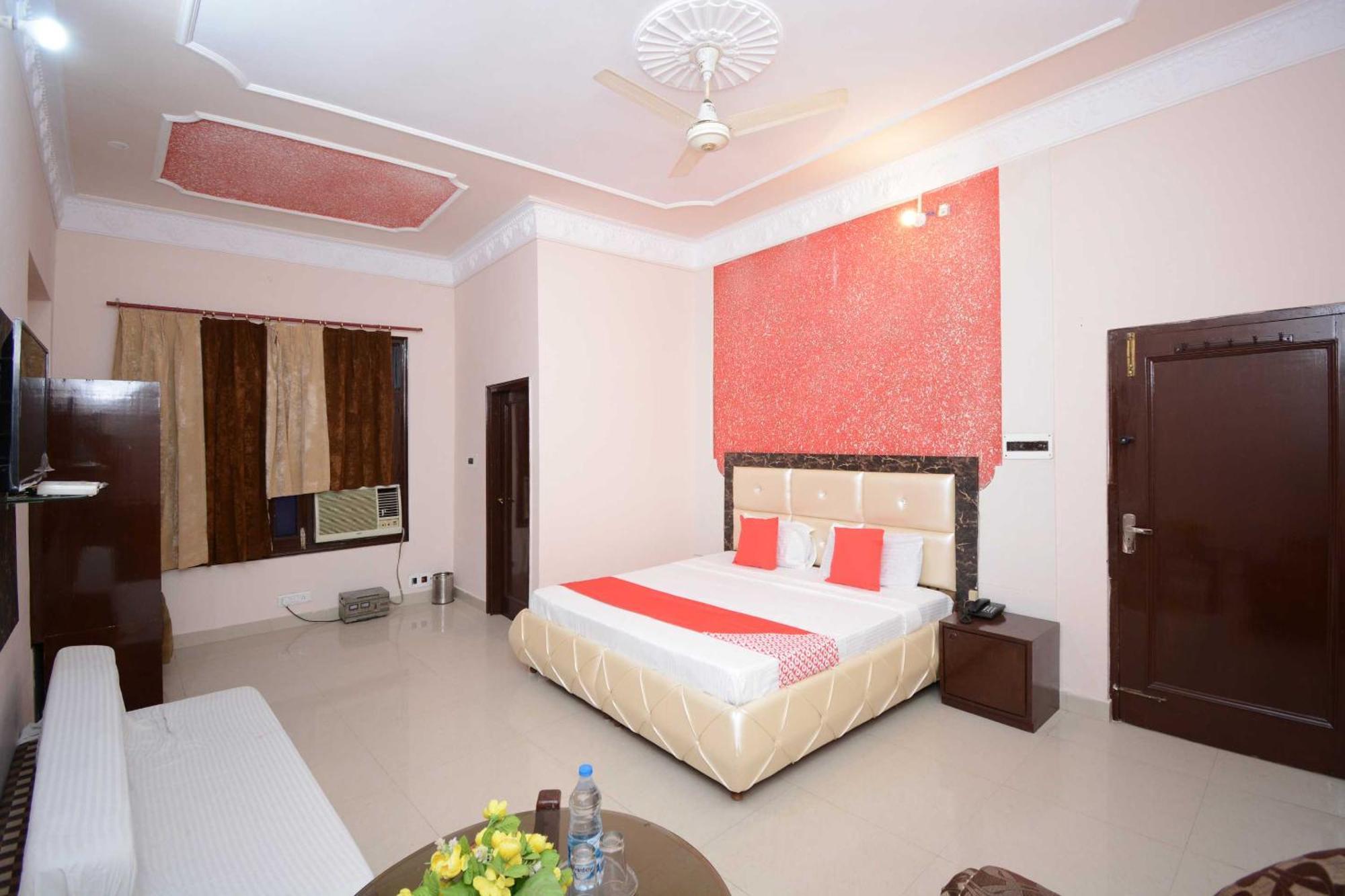 Hotel Asia Palace Pathānkot Buitenkant foto